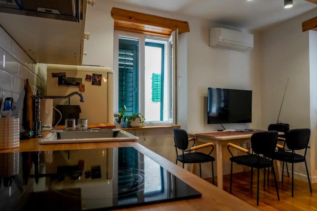 Tiramola Apartman Šibenik Kültér fotó